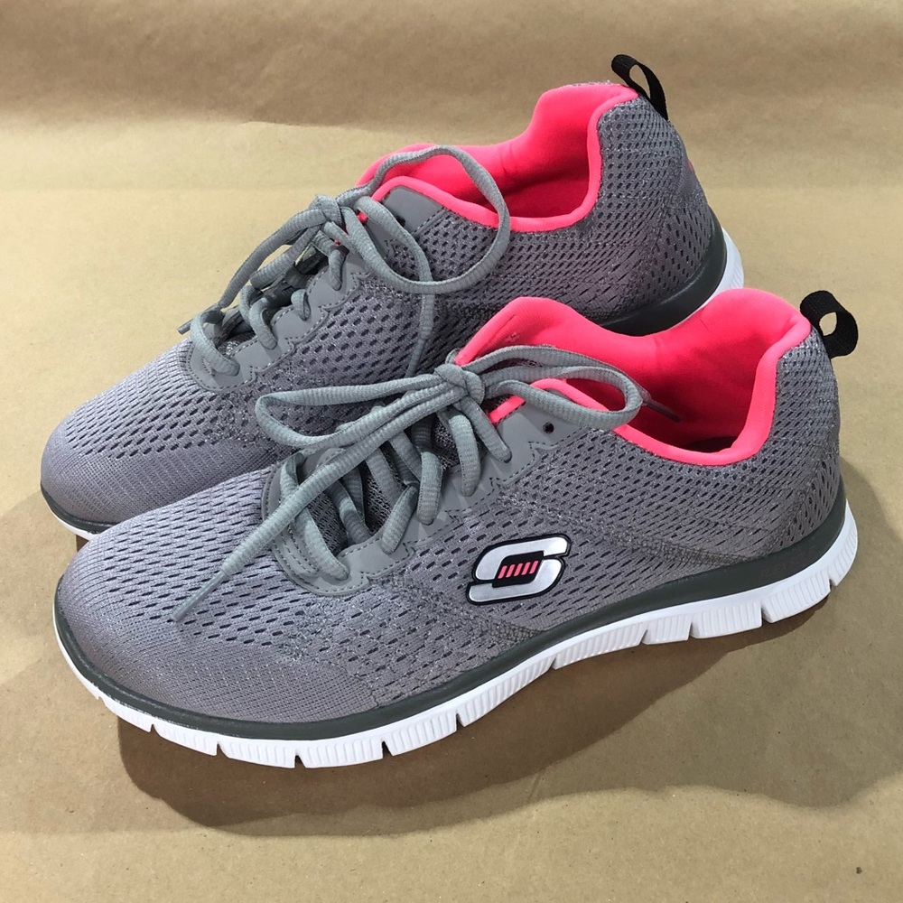 Skechers